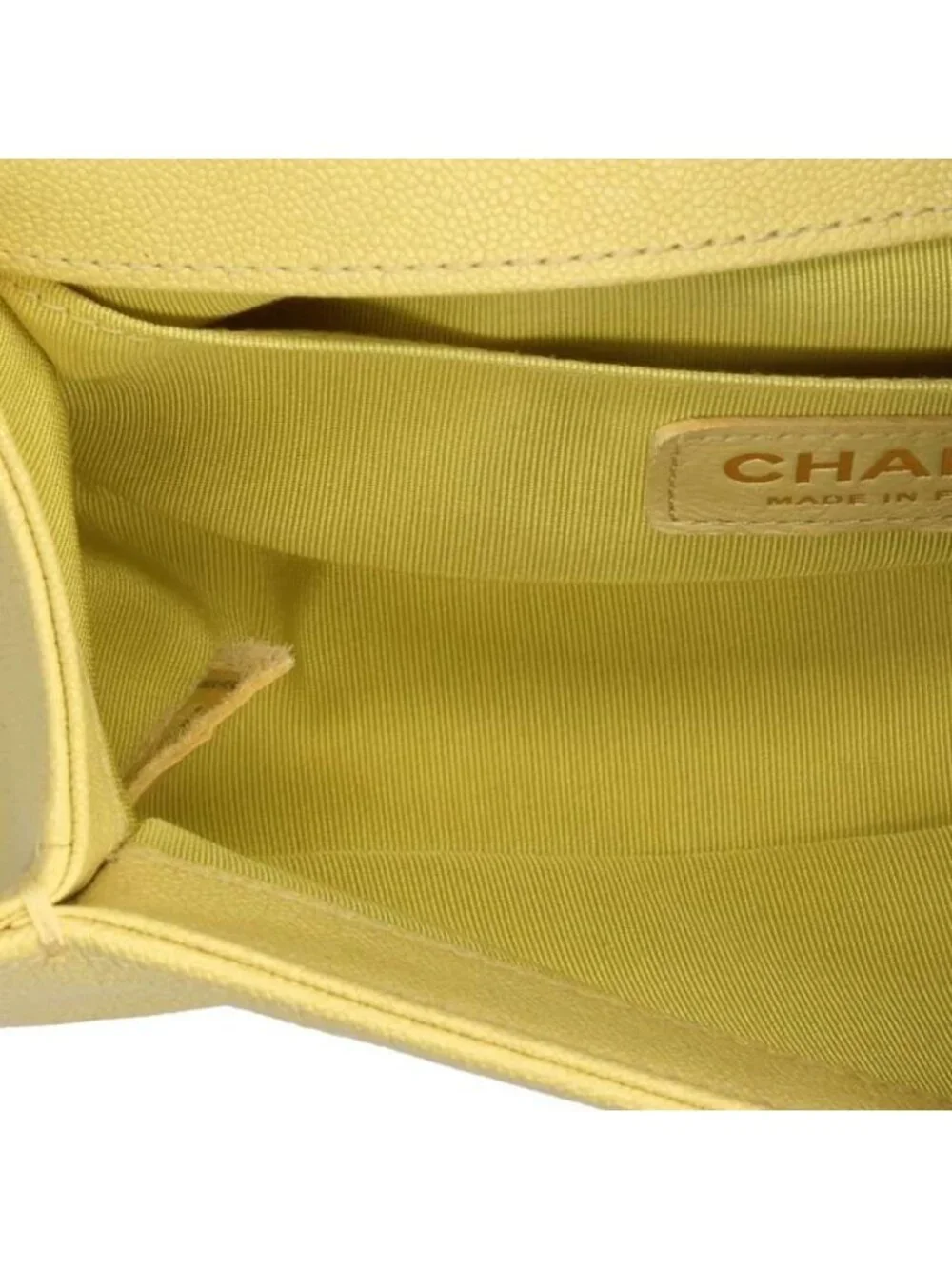 Chanel Boy 20 Chez Blanc Caviar Leather Chain Shoulder Bag 20